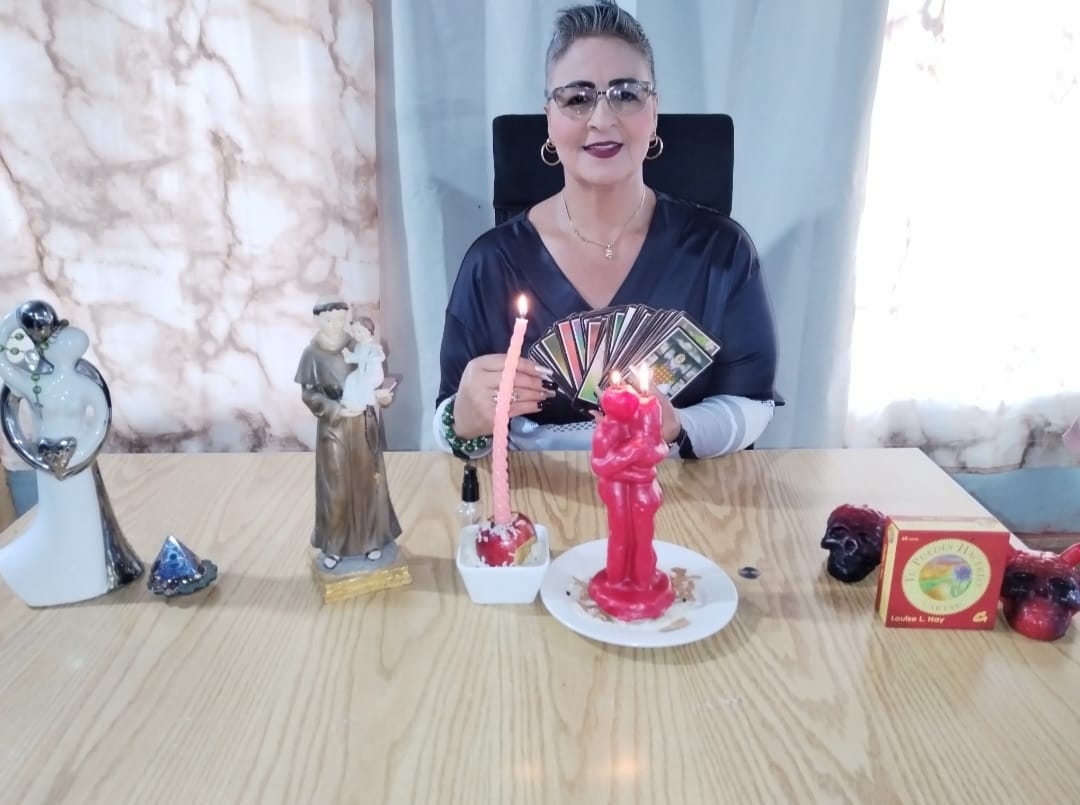Luz la Curandera – Rituales de Amor 🪬💗